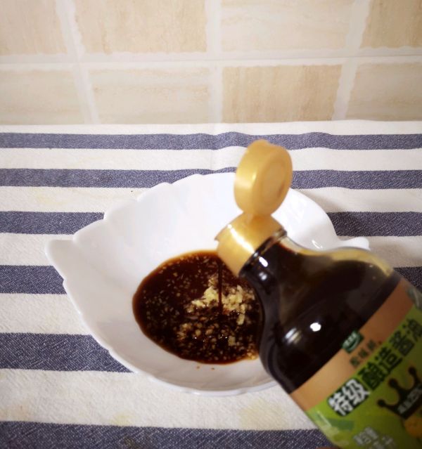 凉拌金针菇什锦菜