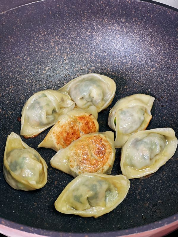 小白菜香菇馄饨