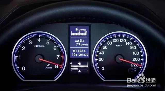 手动档车行驶中怎么换档