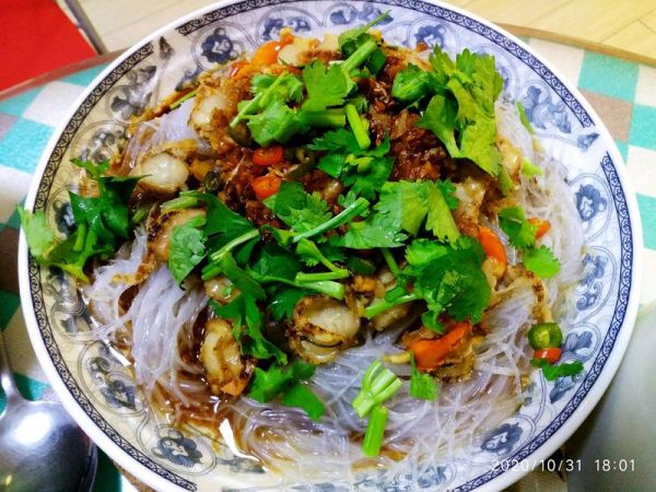 蒜蓉粉丝蒸扇贝