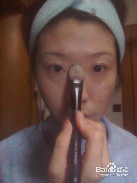 怎样用底妆打造立体脸型