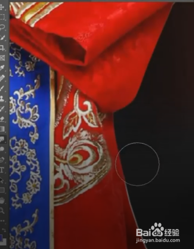 如何运用PS快速去除图片白边？
