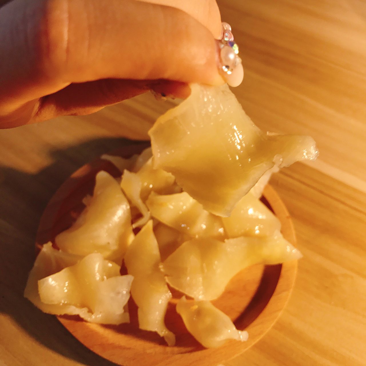 花胶牛奶露的做法，妈妈们学会了吗？