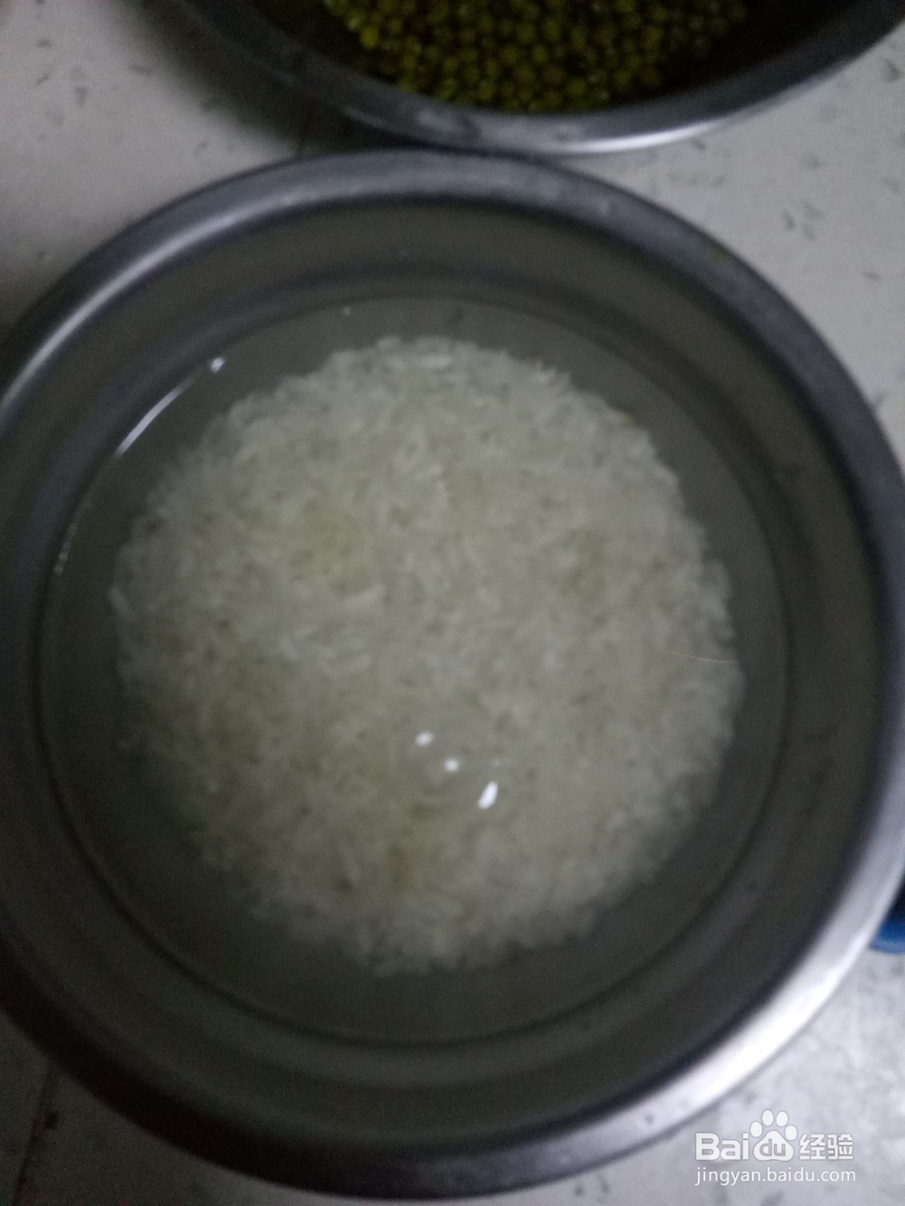 砂锅紫薯绿豆粥