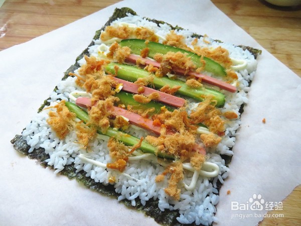 如何做出好吃的肉丝蛋黄饭团