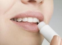 唇膏的几大用法小贴士