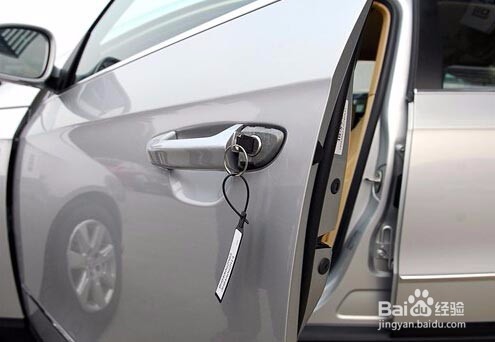 汽车钥匙遥控器的隐藏功能