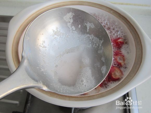 如何做简单美味的炒红果