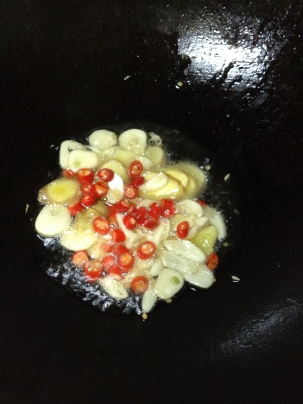 香辣姜葱爆炒花甲
