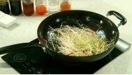 绿豆芽炒韭菜的家常做法