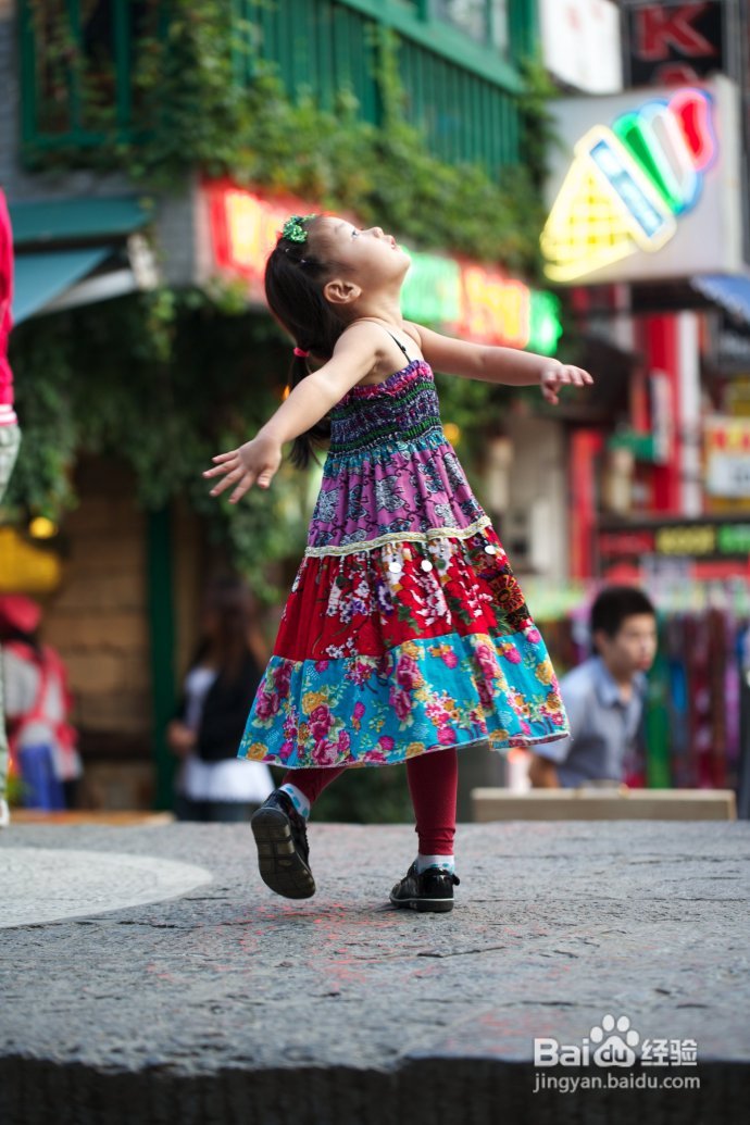 街拍：阳朔西街的洋娃娃