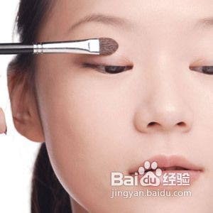 新手化妆者怎么画眼影