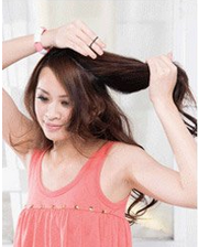 甜蜜小马尾发型