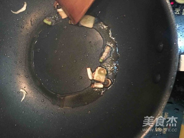 黄焖鸡的家常做法