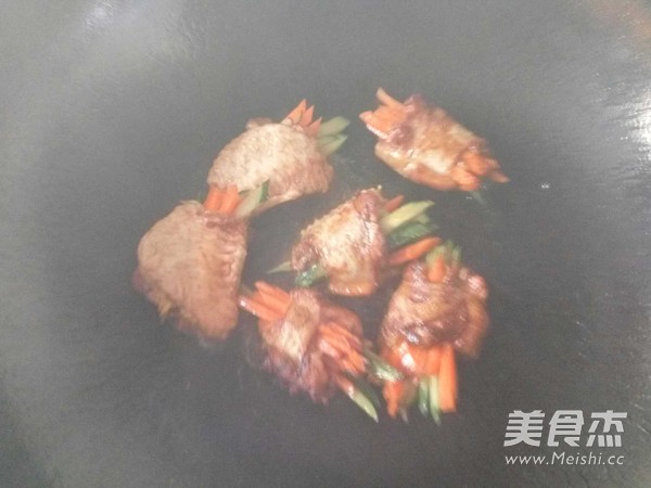 时蔬酿鸡翅的做法
