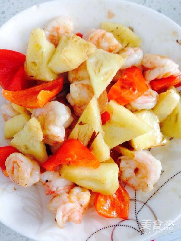 红椒菠萝炒虾仁