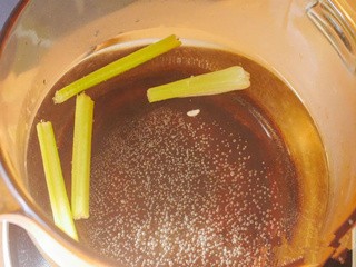 三彩鲜虾粥怎么做？