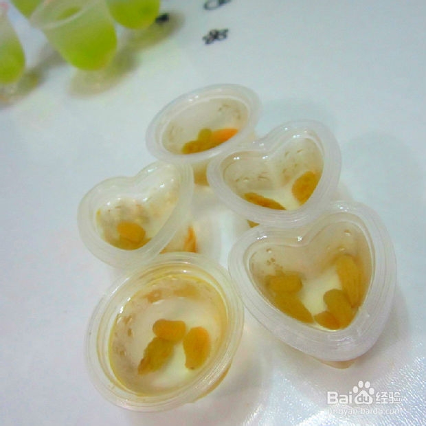 小孩子的葡萄干果冻的制做方法