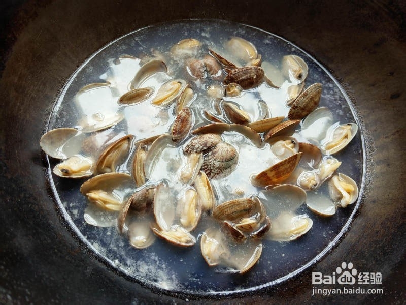 酱爆花甲的做法