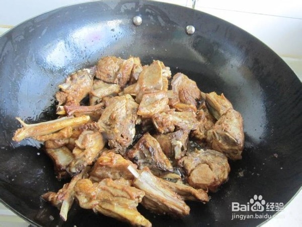 制作美味的新疆大盘羊排