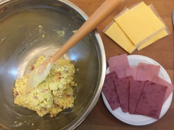 橄榄菜火腿面包