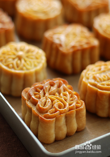 教你怎么做莲蓉蛋黄月饼