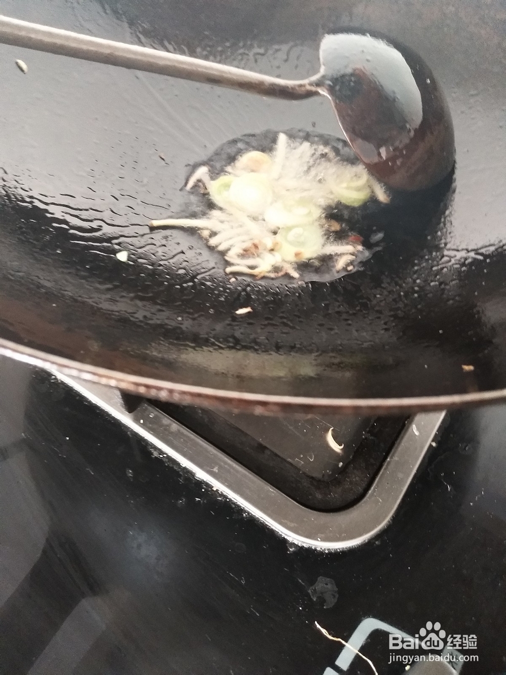 怎么做农家小炒——鸡蛋木耳炒肉？