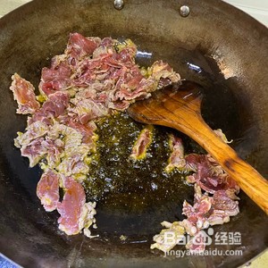 超下饭的芹菜炒牛肉