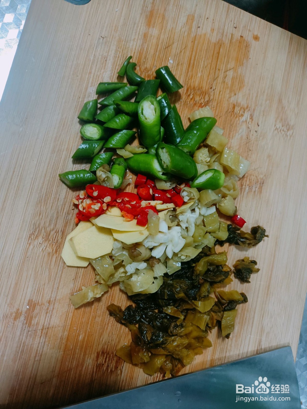 酸辣血旺怎么做