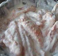 如何做咸鸭蛋焗鸡翅