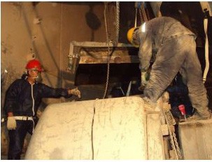 史密斯立磨磨辊辊体磨损现场修复步骤