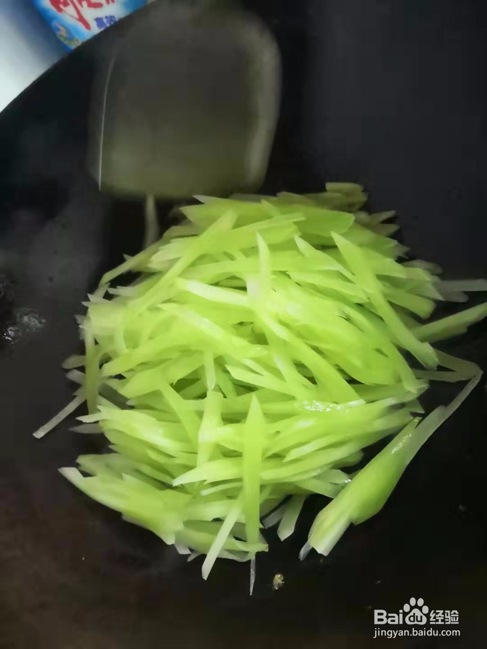 小炒香辣莴笋方法