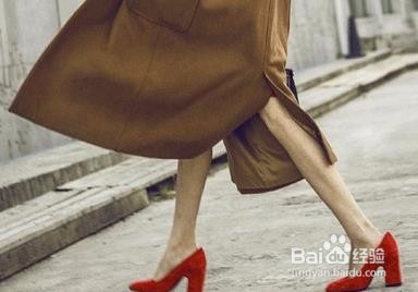 露出小肉肉的高跟鞋,才是时尚最时尚