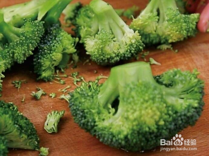 如何做美味的凉拌西兰花？