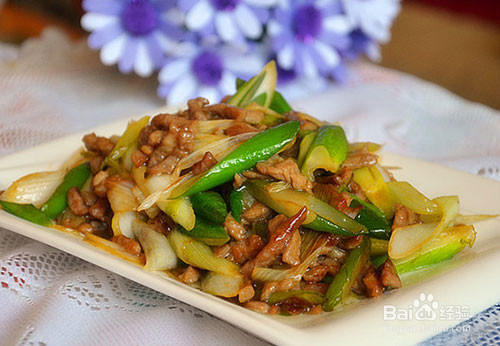 葱爆羊肉的做法,家常葱爆羊肉怎么做好吃