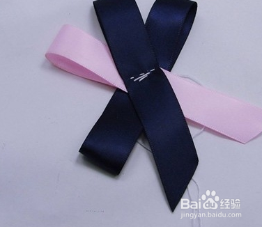 如何用俩只长芊编织