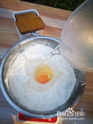 在家做香酥可口的油条