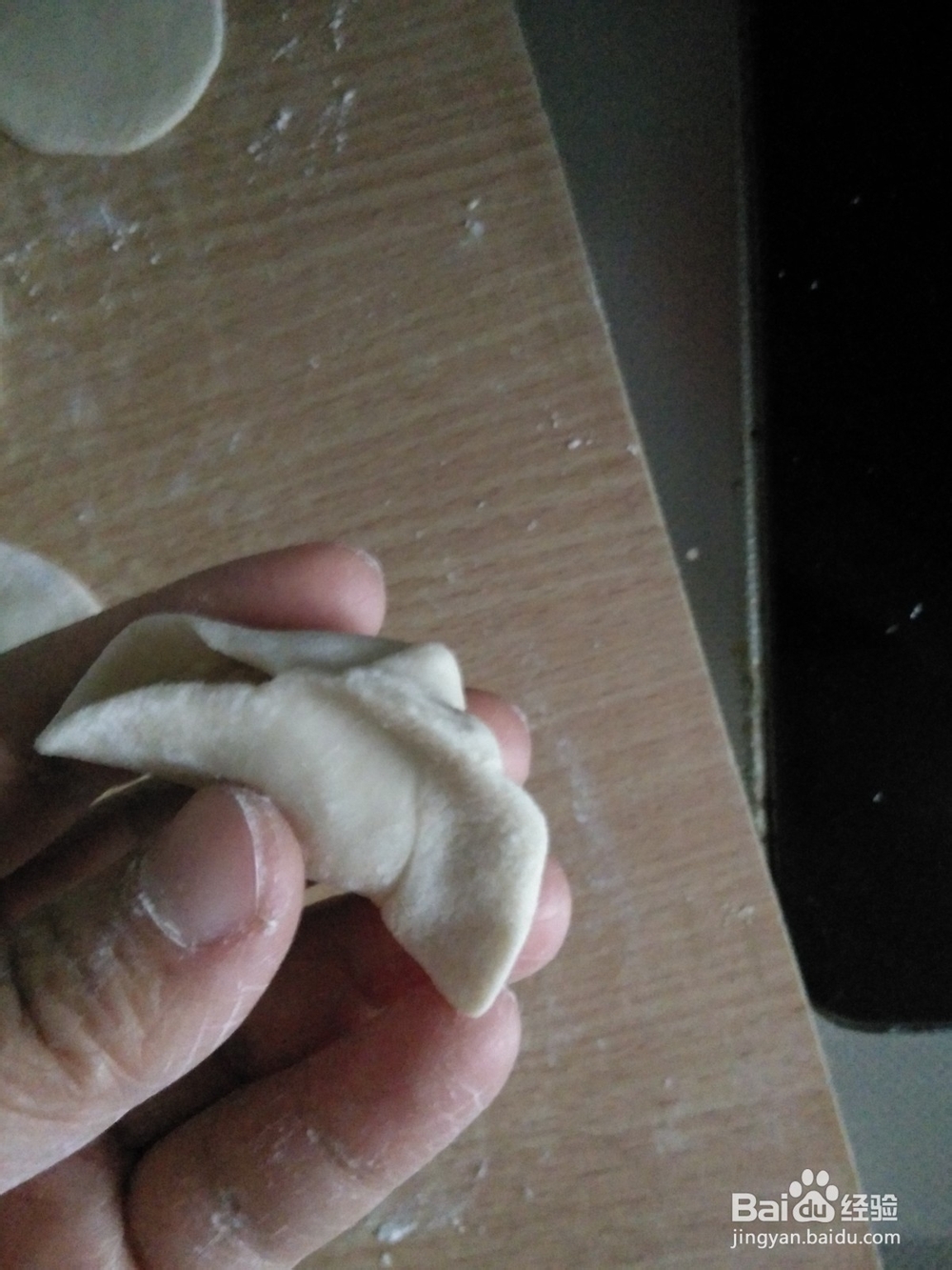 在家怎么包手工水饺子?手工水饺的简单做法