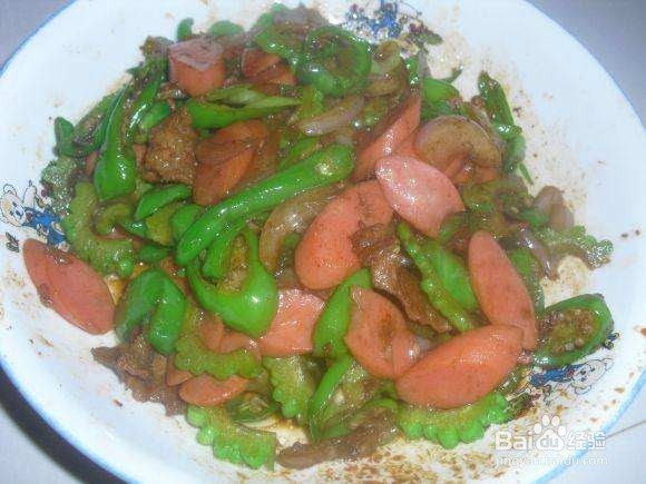 辣椒炒火腿肠的做法