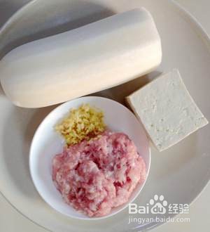 白萝卜豆腐圆子汤的做法