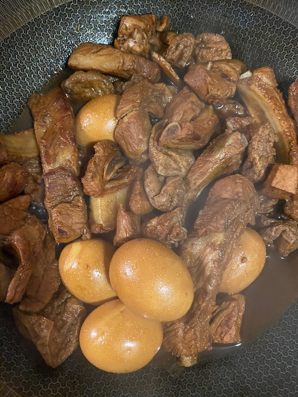 秘制红烧肉炖蛋