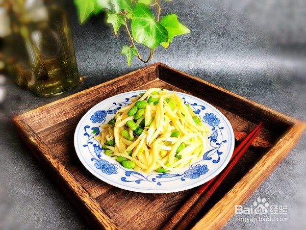 如何做出好吃美味的毛豆籽炒茭白