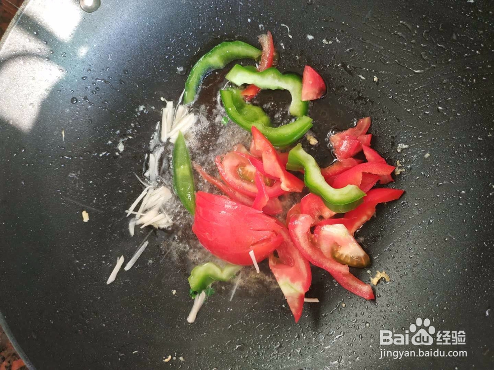 苦瓜炒鸡蛋做法(一)