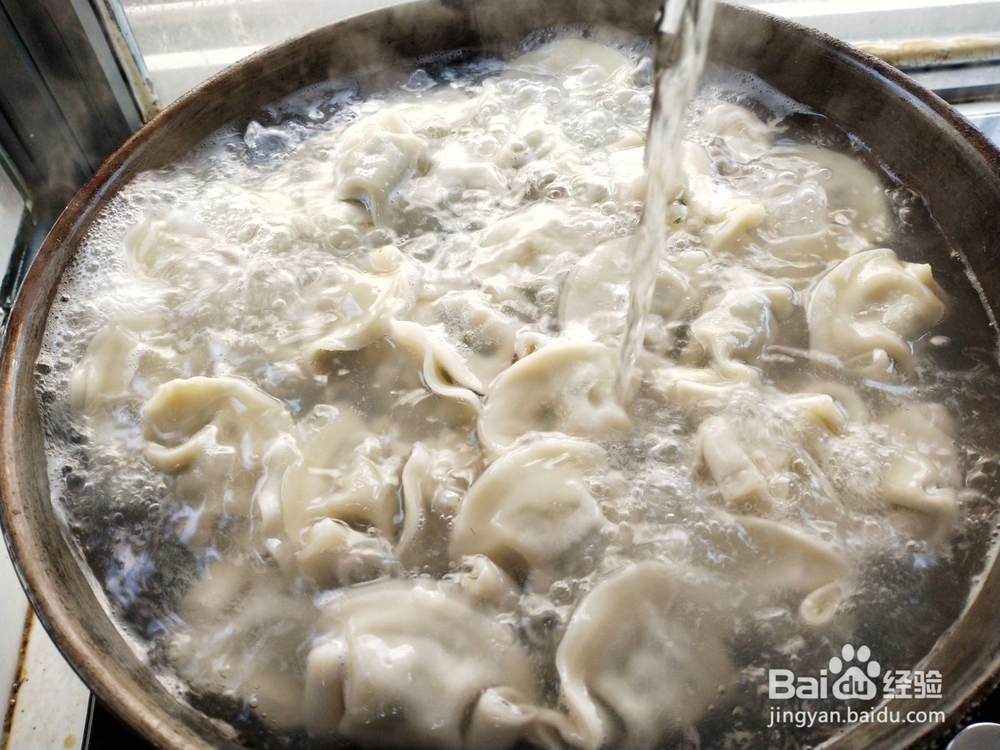 如何做鲜汤水饺？