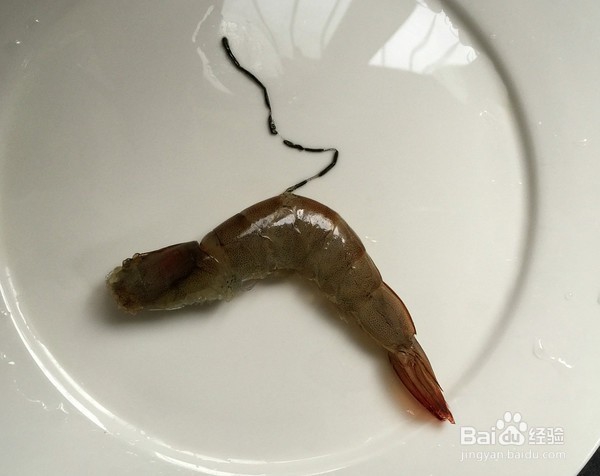 如何制作正宗的油焖大虾