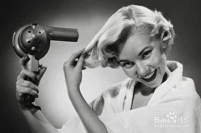 如何自己打造c字短发？