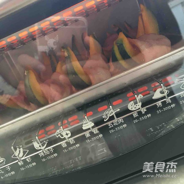 南瓜烤培根卷