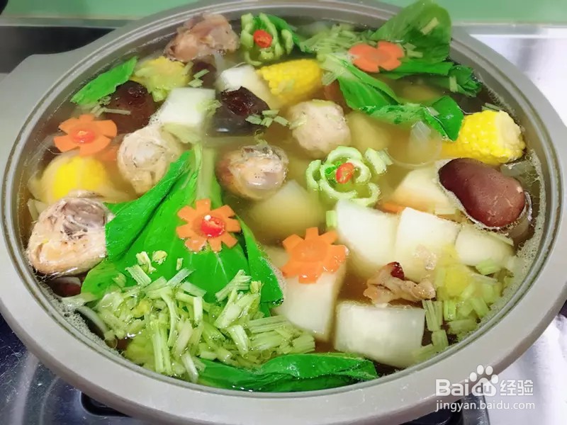 怎样做出家常菜系列之萝卜蔬菜炖鸡汤