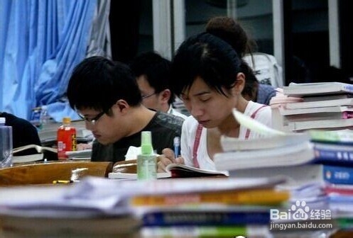 如何做英语阅读理解细节题