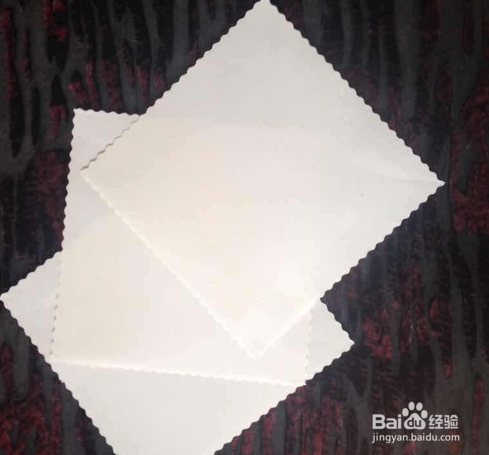 汽车交强标志怎么贴